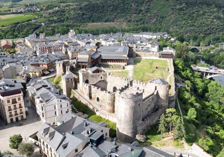Castillo de Ponferrada a vista de dron
