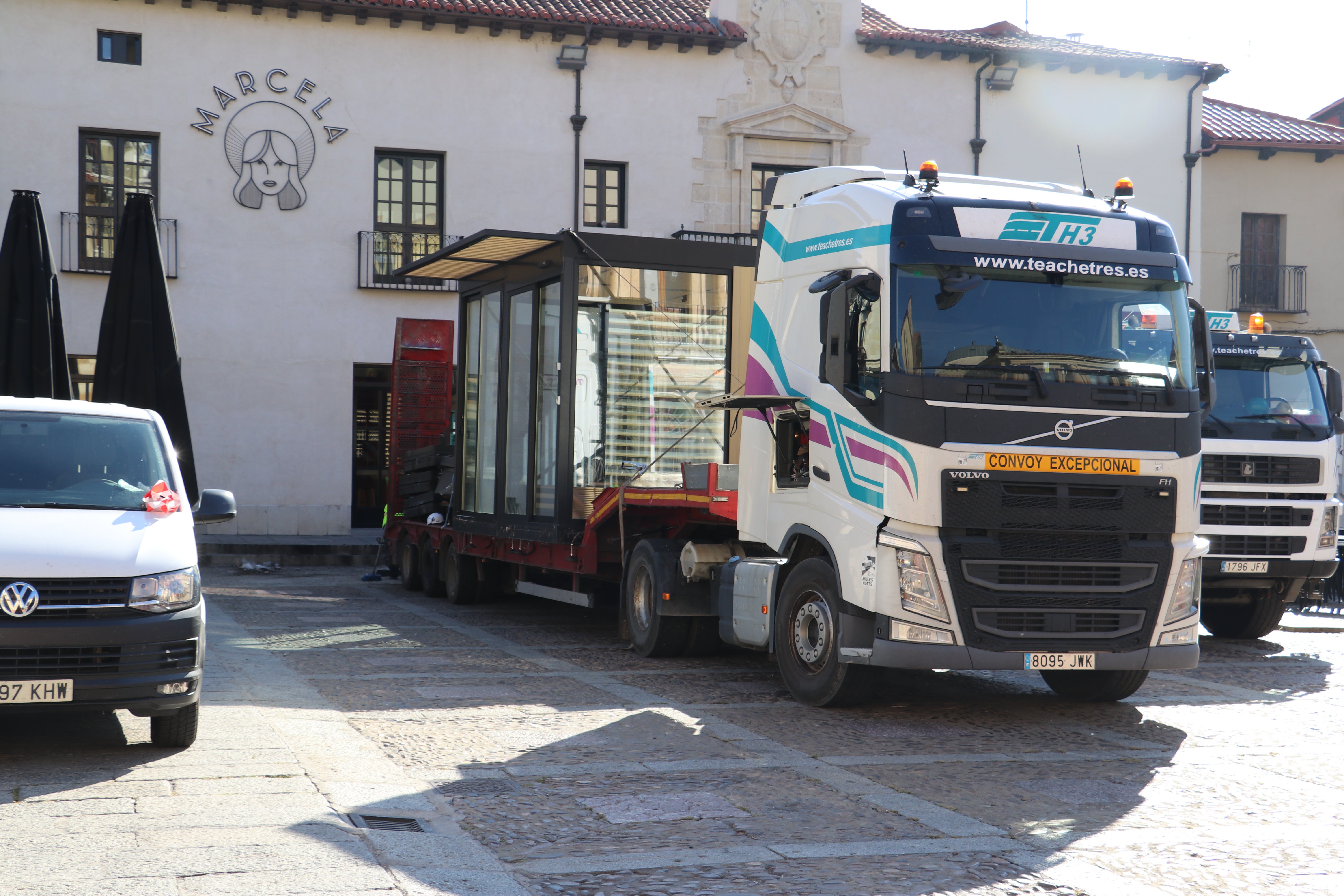 Retirada de los veladores de la plaza San Marcelo