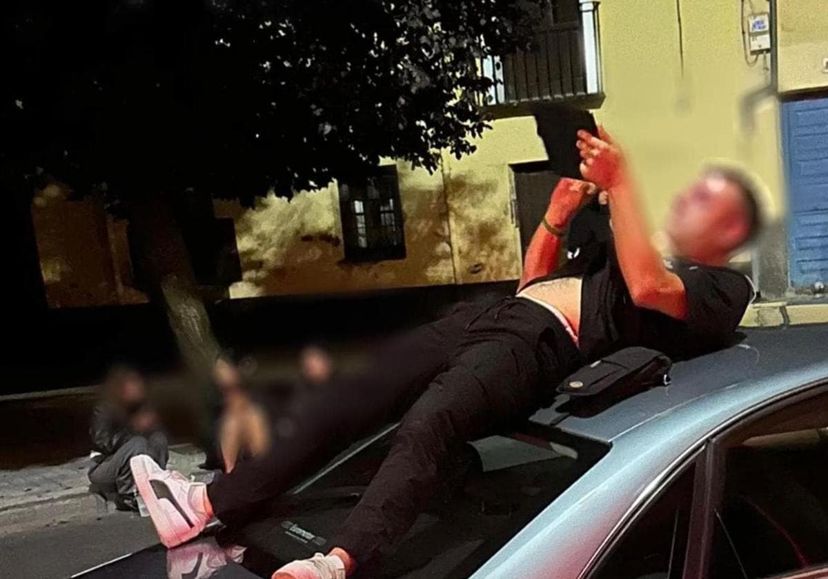 Una agresión verbal a una mujer, la causa del enfrentamiento contra el taxista fugado