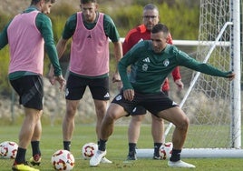 Novoa, en primer término, será uno de los futbolistas que se reencontrará con su exequipo en El Toralín.