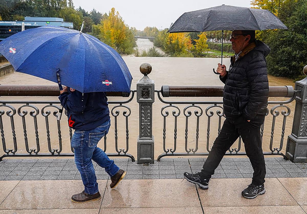 Lluvia en la ciudad de León.