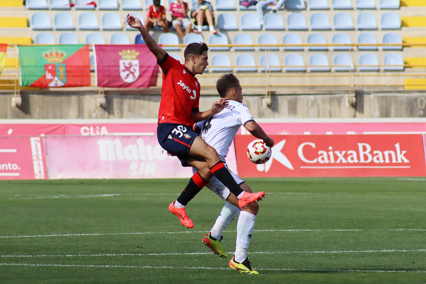 Las imágenes del Cultural-Osasuna Promesas