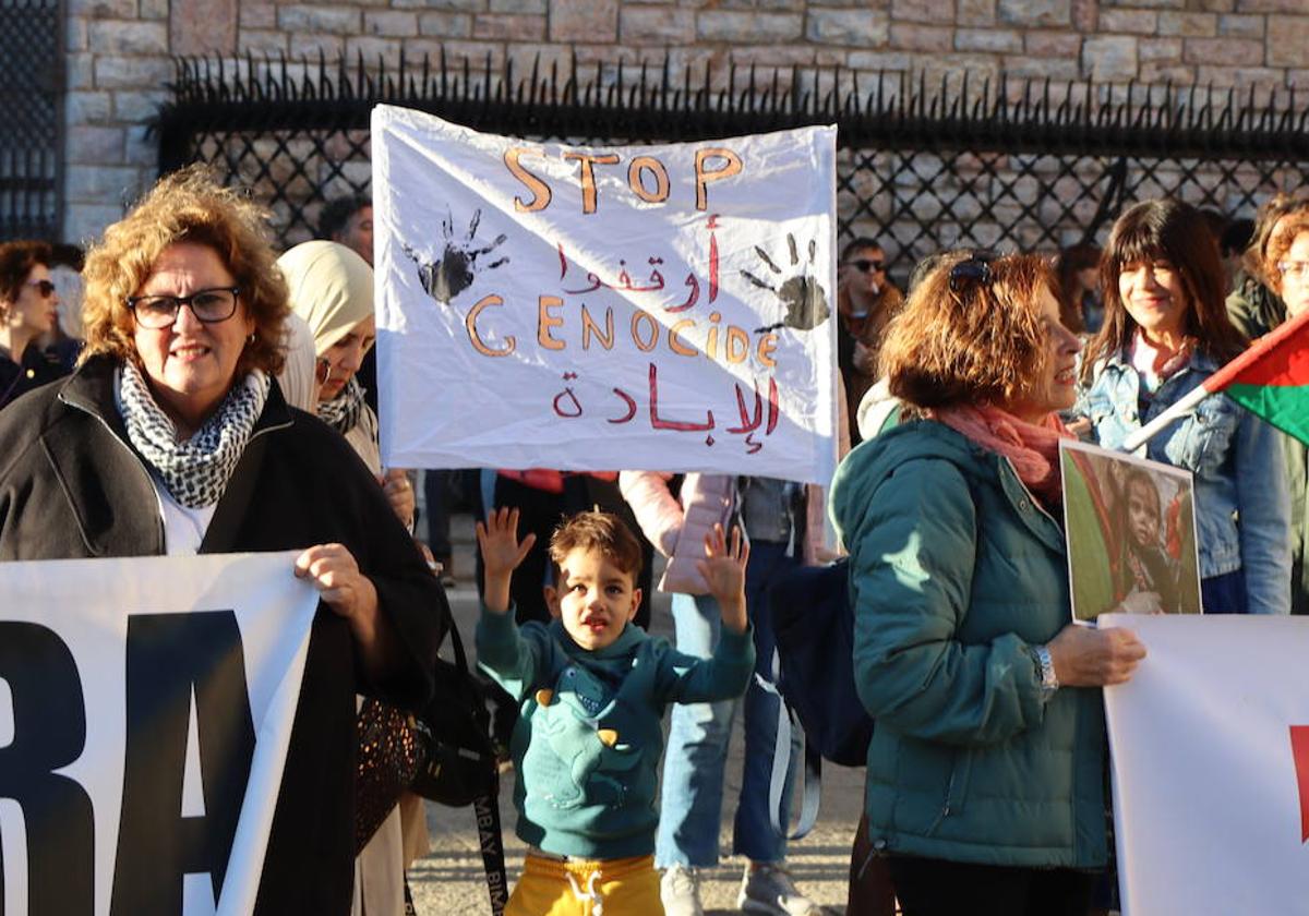 León sale a las calles a poner voz contra la guerra en Palestina