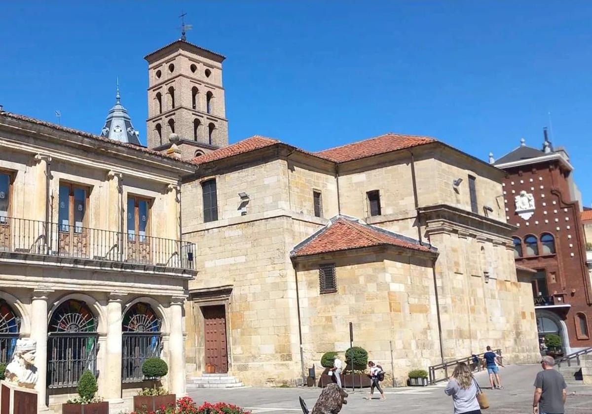 Uno de los rincones que cambia de nombre en la plaza de San Marcelo.