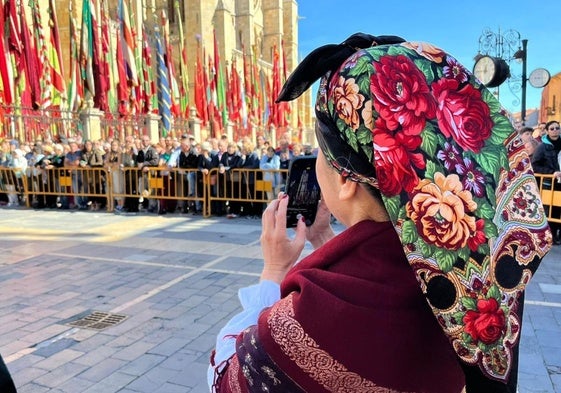 Los pendones de León el domingo previo a San Froilán.