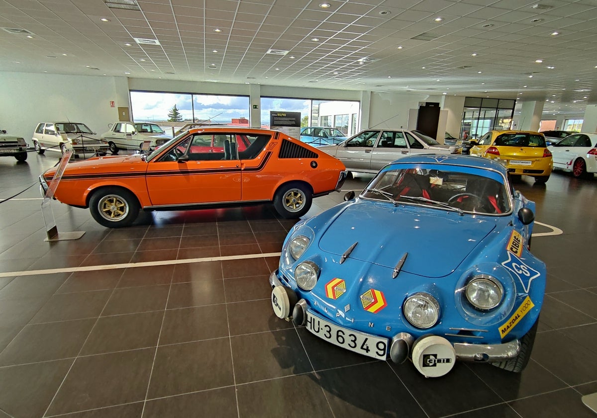 Imagen principal - Los visitantes podrán recorrer la historia del último siglo del automóvil en nuestra provincia a través de más de 25 modelos de vehículos históricos