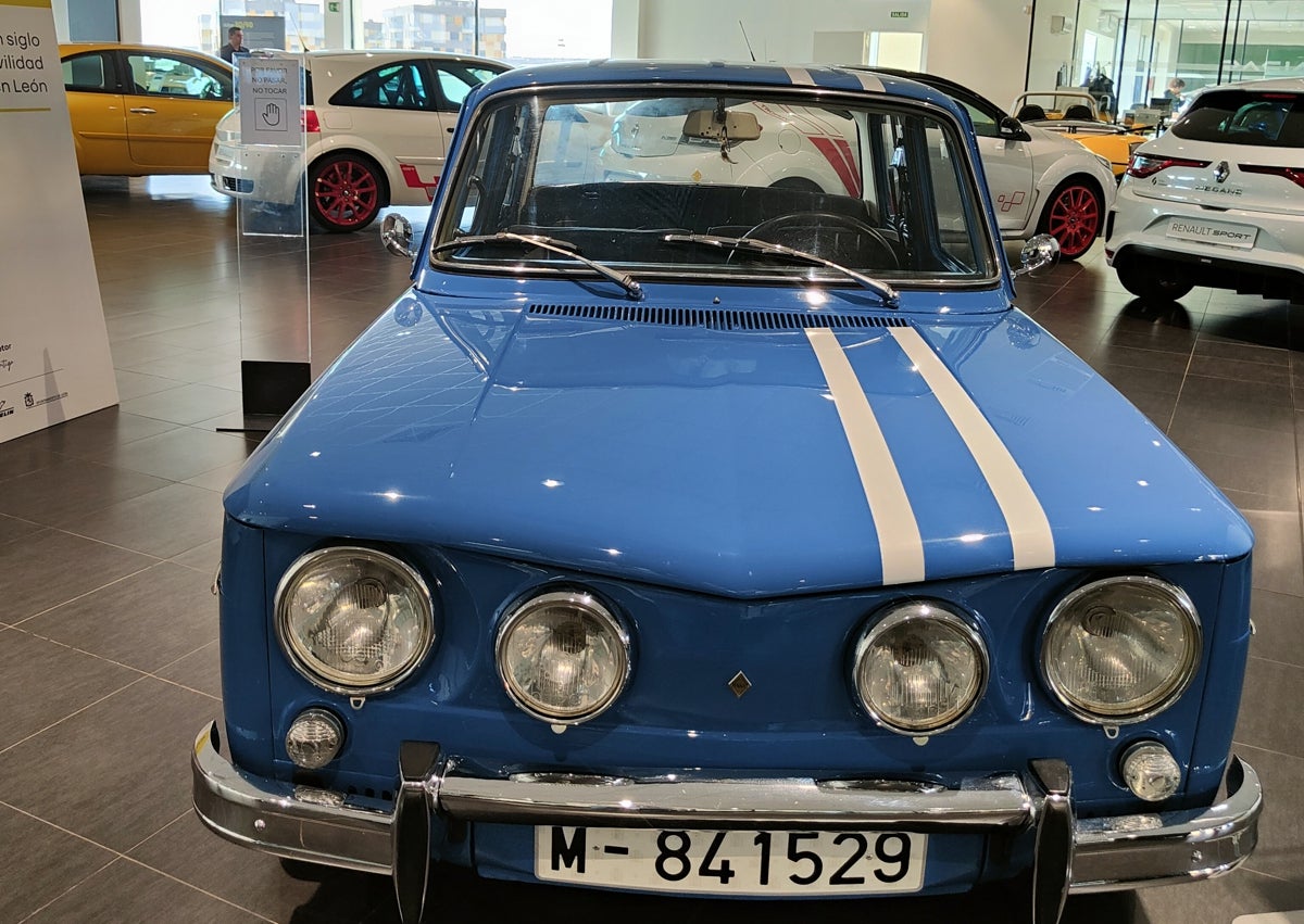 Imagen secundaria 1 - Los visitantes podrán recorrer la historia del último siglo del automóvil en nuestra provincia a través de más de 25 modelos de vehículos históricos