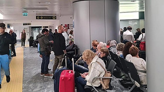 La odisea del viaje de Pisa a León: «Casi un día de viaje, sin dormir y sin desayunar»