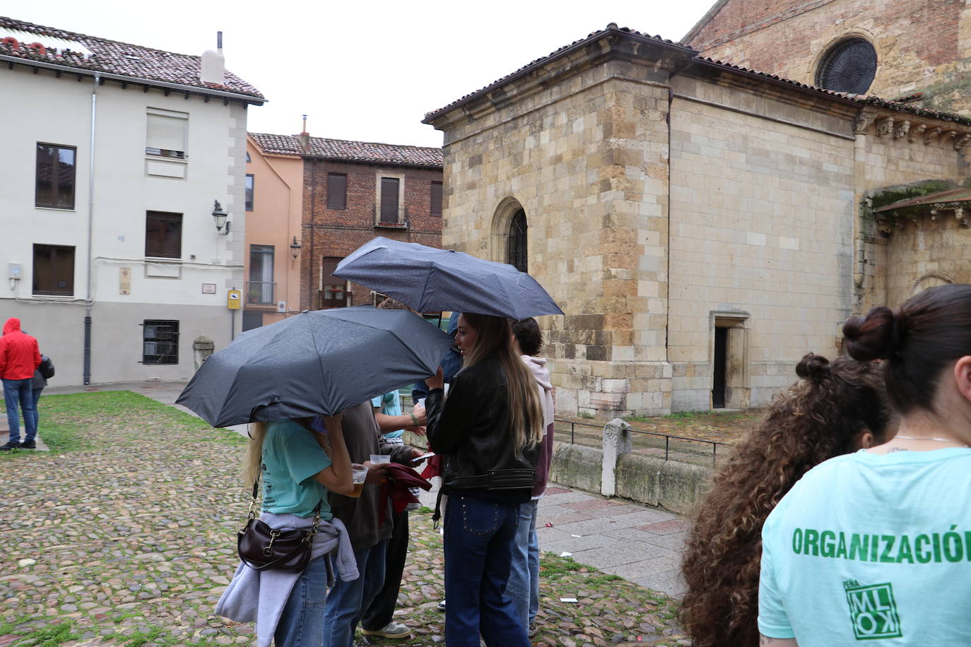 Las mejores imágenes del desfile de peñas de León