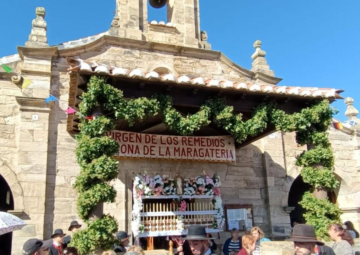 Imagen secundaria 1 - «Que viva la patrona de La Maragatería»