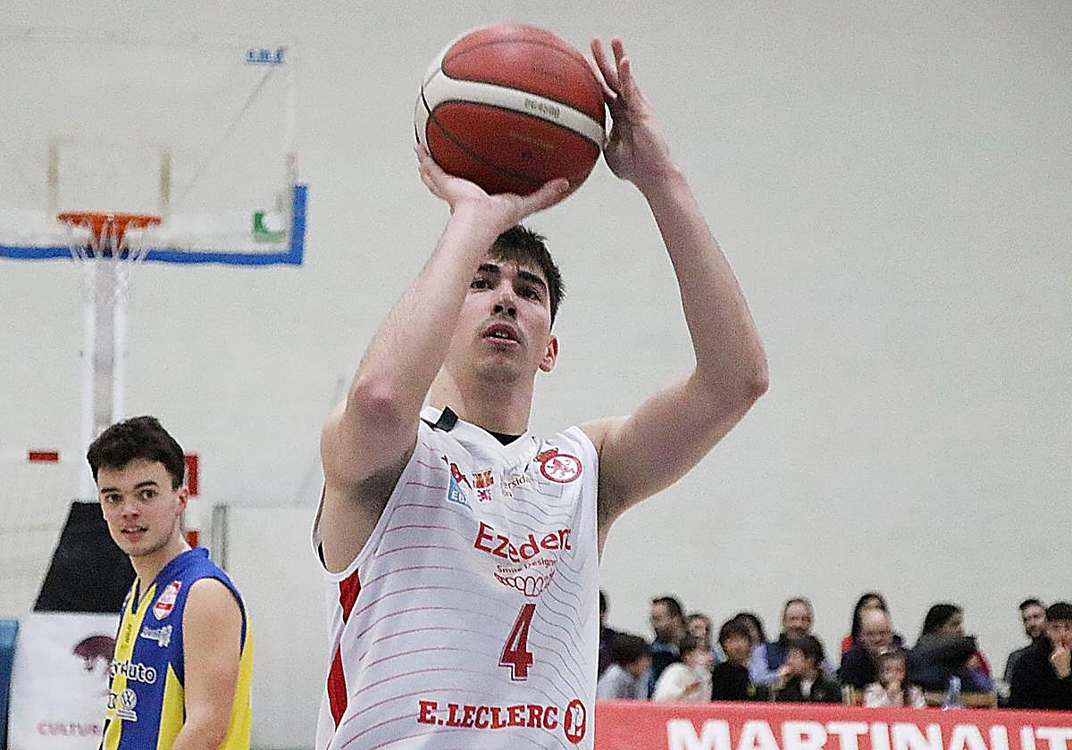 Fàbrega, en un partido de la pasada temporada.