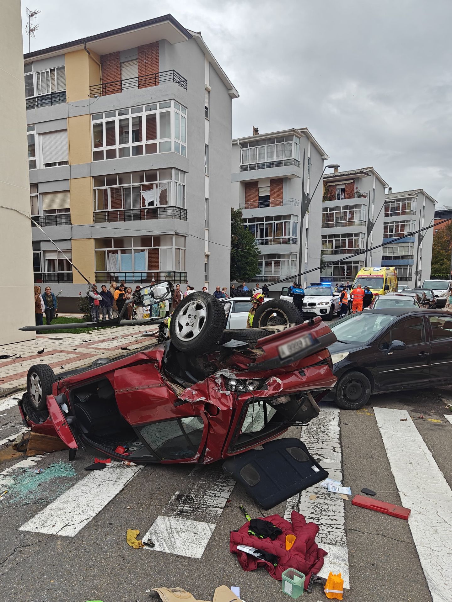 Accidente con tres vehículos implicados en San Andrés del Rabanedo