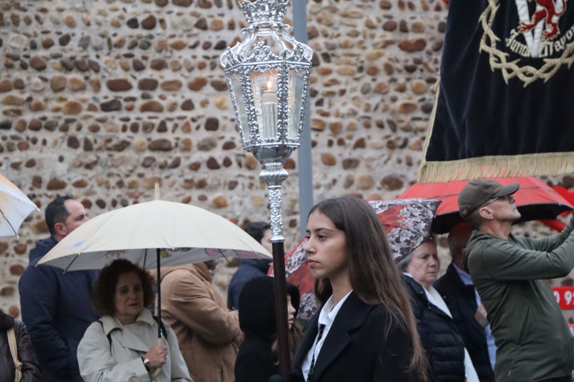 Las mejores imágenes de la Procesión Extraordinaria de San Juan Evangelista en León