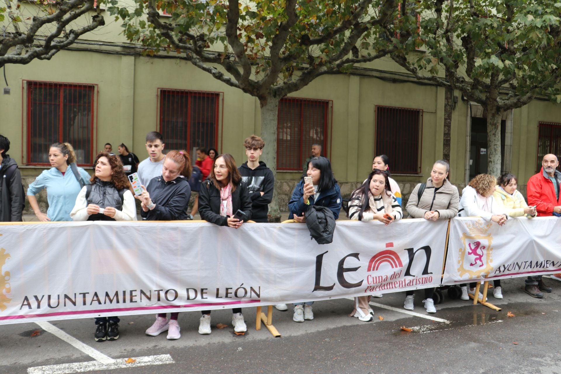 Las méjores imágenes de la carrera popular de los &#039;10 kilómetros Ciudad de León&#039;