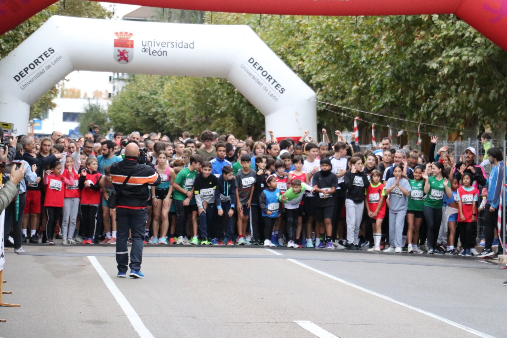 Las méjores imágenes de la carrera popular de los &#039;10 kilómetros Ciudad de León&#039;