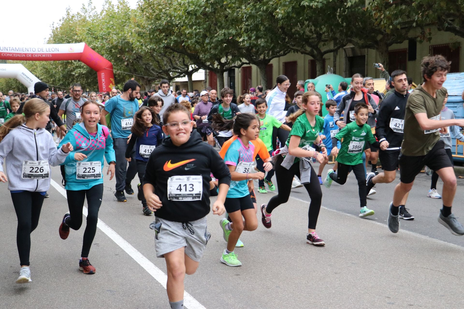 Las méjores imágenes de la carrera popular de los &#039;10 kilómetros Ciudad de León&#039;