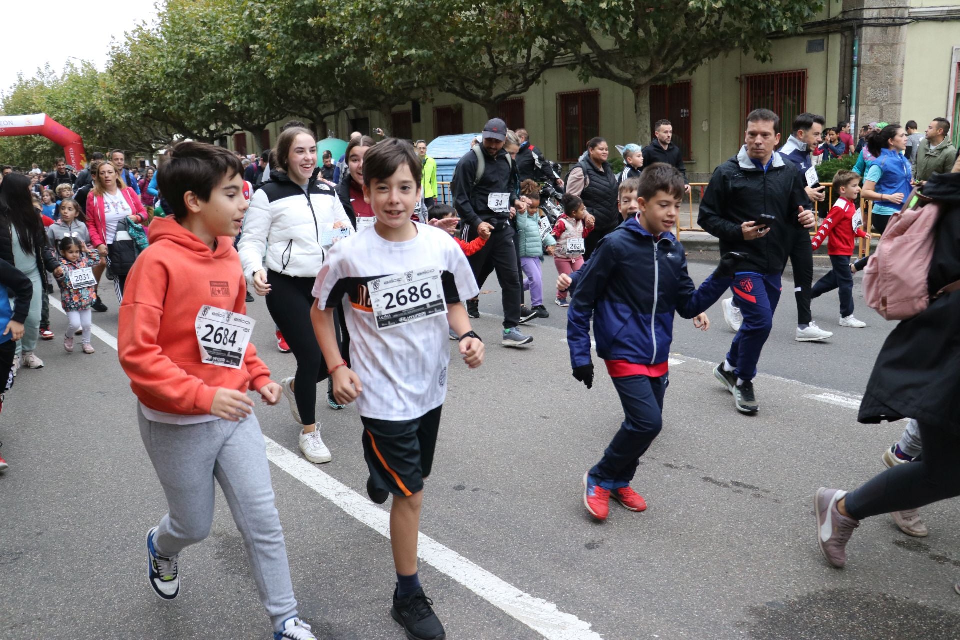 Las méjores imágenes de la carrera popular de los &#039;10 kilómetros Ciudad de León&#039;