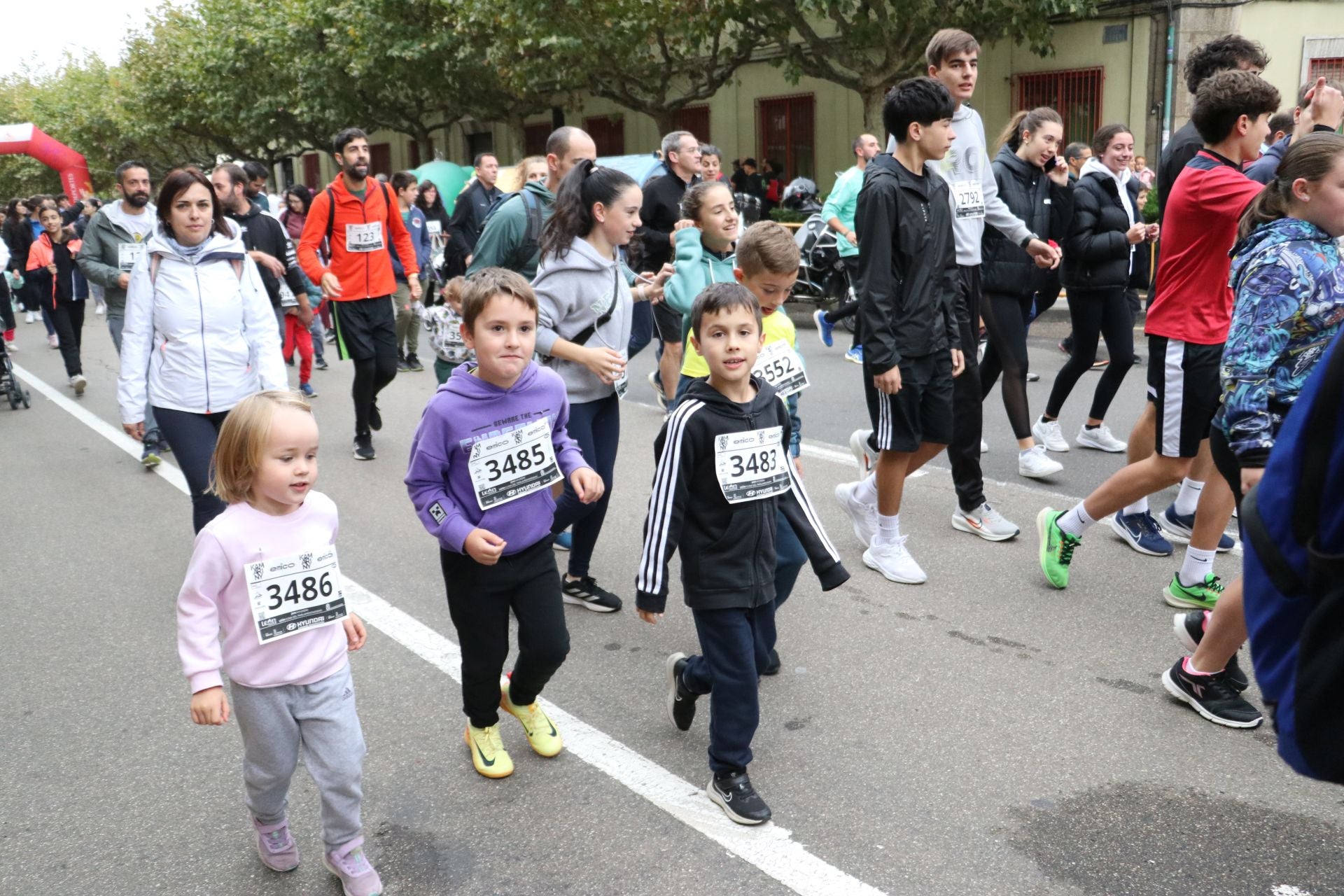 Las méjores imágenes de la carrera popular de los &#039;10 kilómetros Ciudad de León&#039;