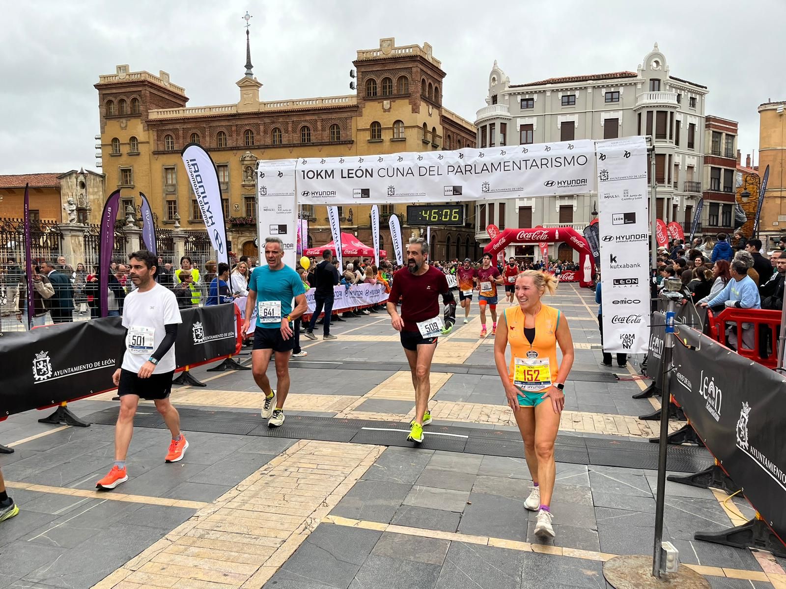 Las imágenes de la llegada a la meta de los 10 kilómetros Ciudad de León