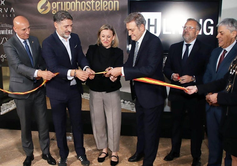 Inauguración del nuevo edificio de 2H Living del Grupo Hosteleón