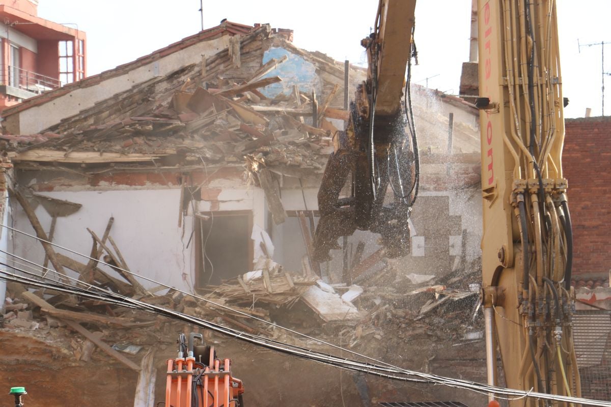 Comienza la demolición de las viviendas de la ronda interior