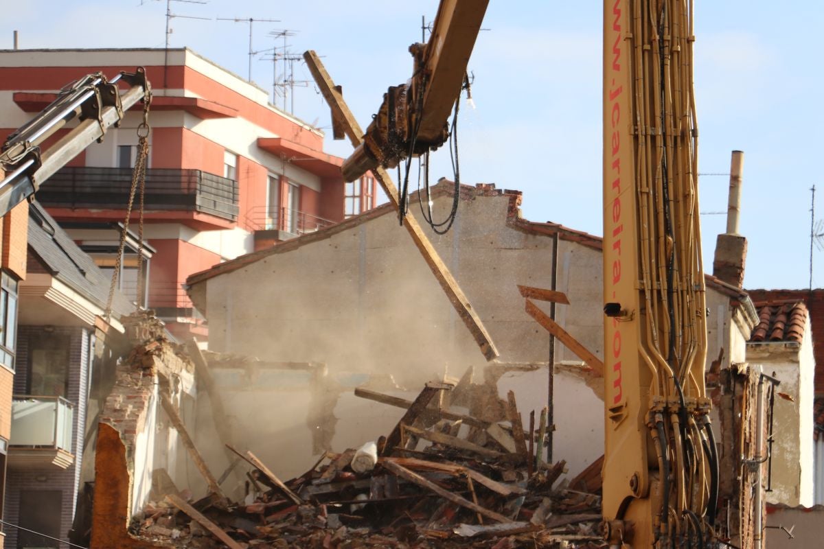 Comienza la demolición de las viviendas de la ronda interior