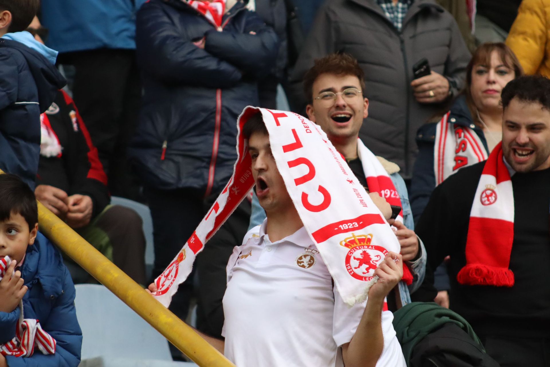 Las mejores imágenes del derbi entre Cultural y Ponferradina