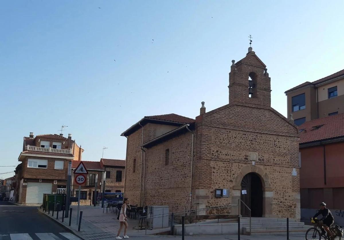 Ermita de Santiago en Troabjo del Camino.