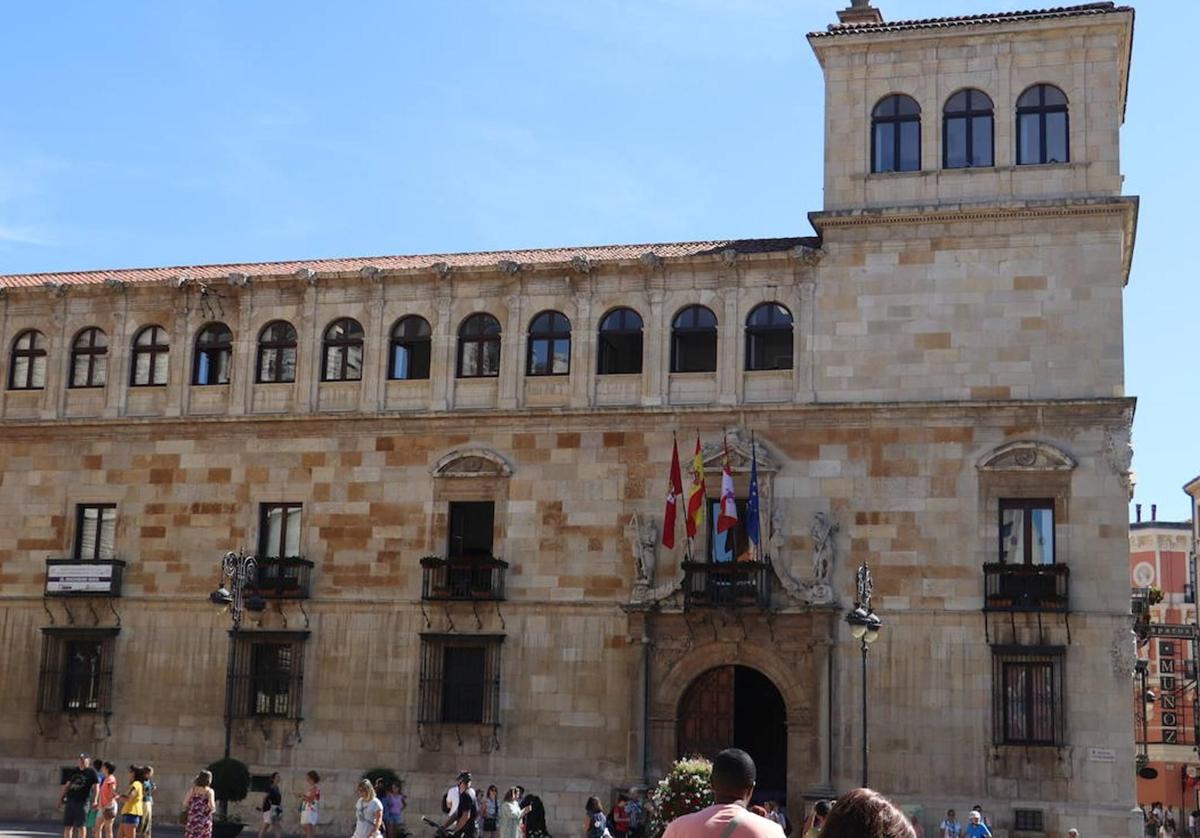 Palacio de los Guzmanes, sede de la Diputación de León.