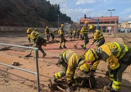 Imágenes de los bomberos forestales de la Brif Tabuyo.