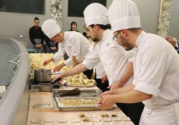 Un show cooking micológico conquista el paladar leonés