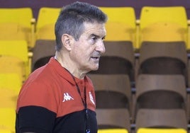 Manolo Cadenas, exentrenador del Abanca Ademar