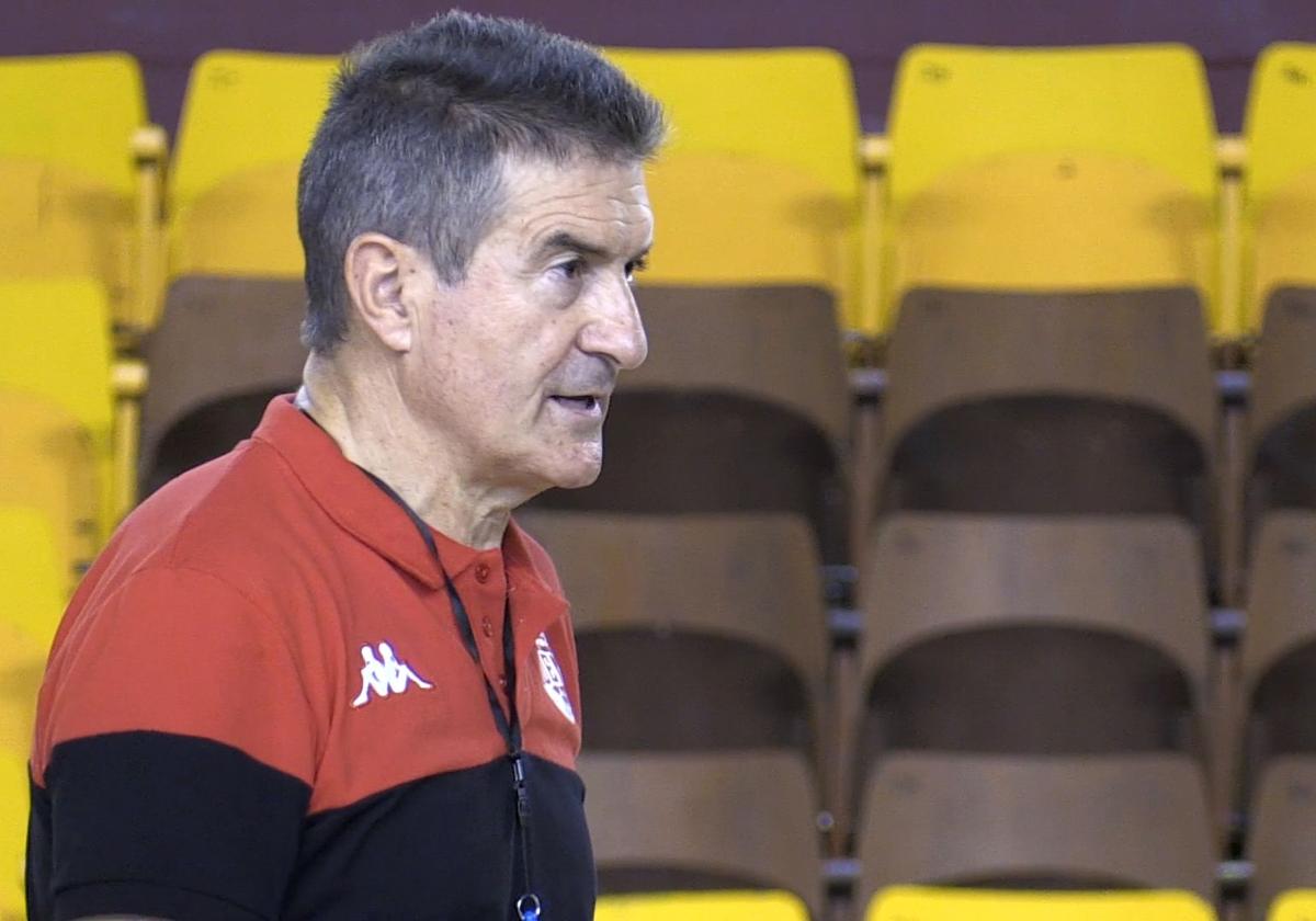 Manolo Cadenas, exentrenador del Abanca Ademar