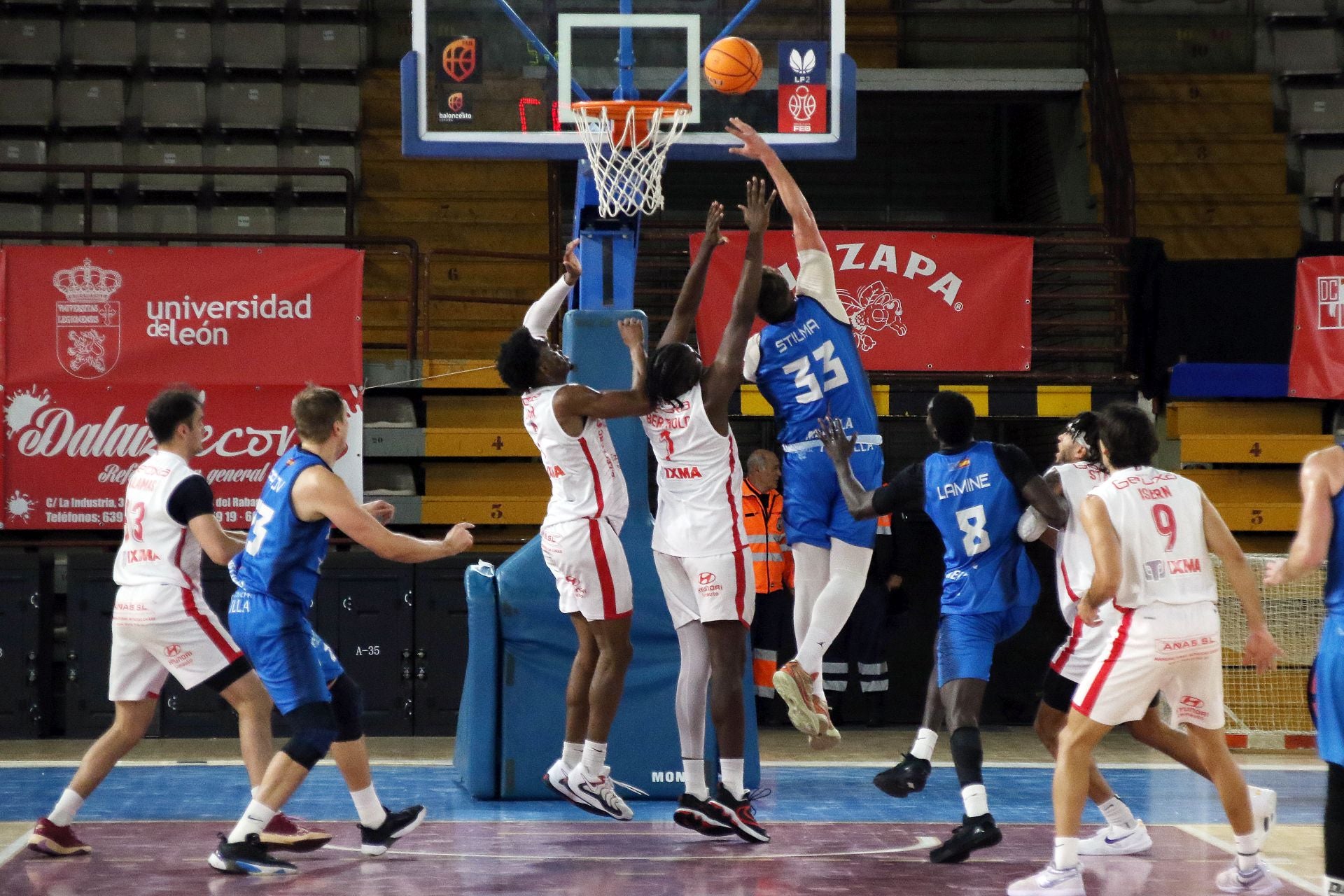 Las mejores imágenes del Cultural-Melilla de baloncesto