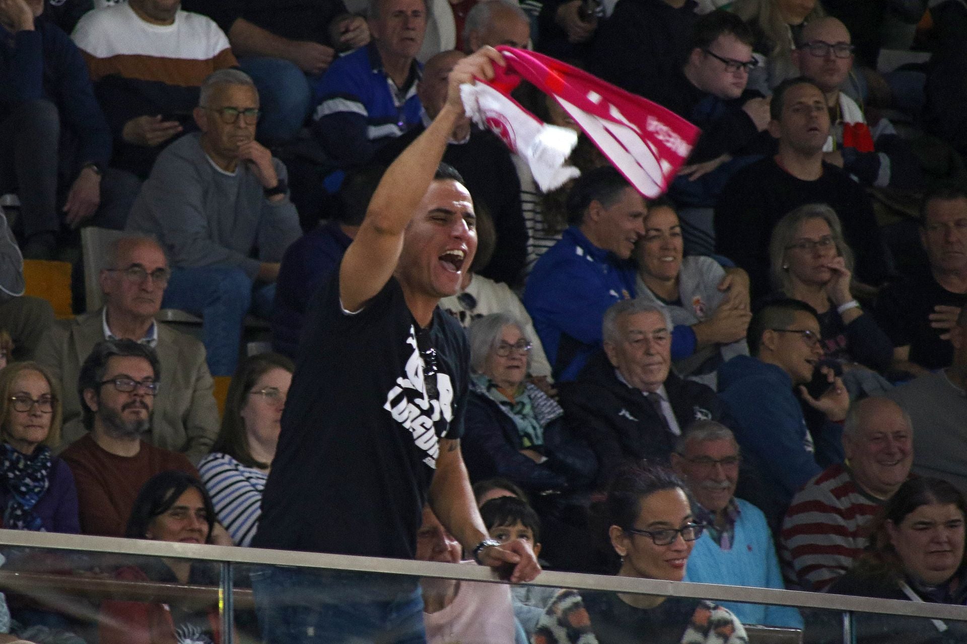 Las mejores imágenes del Cultural-Melilla de baloncesto