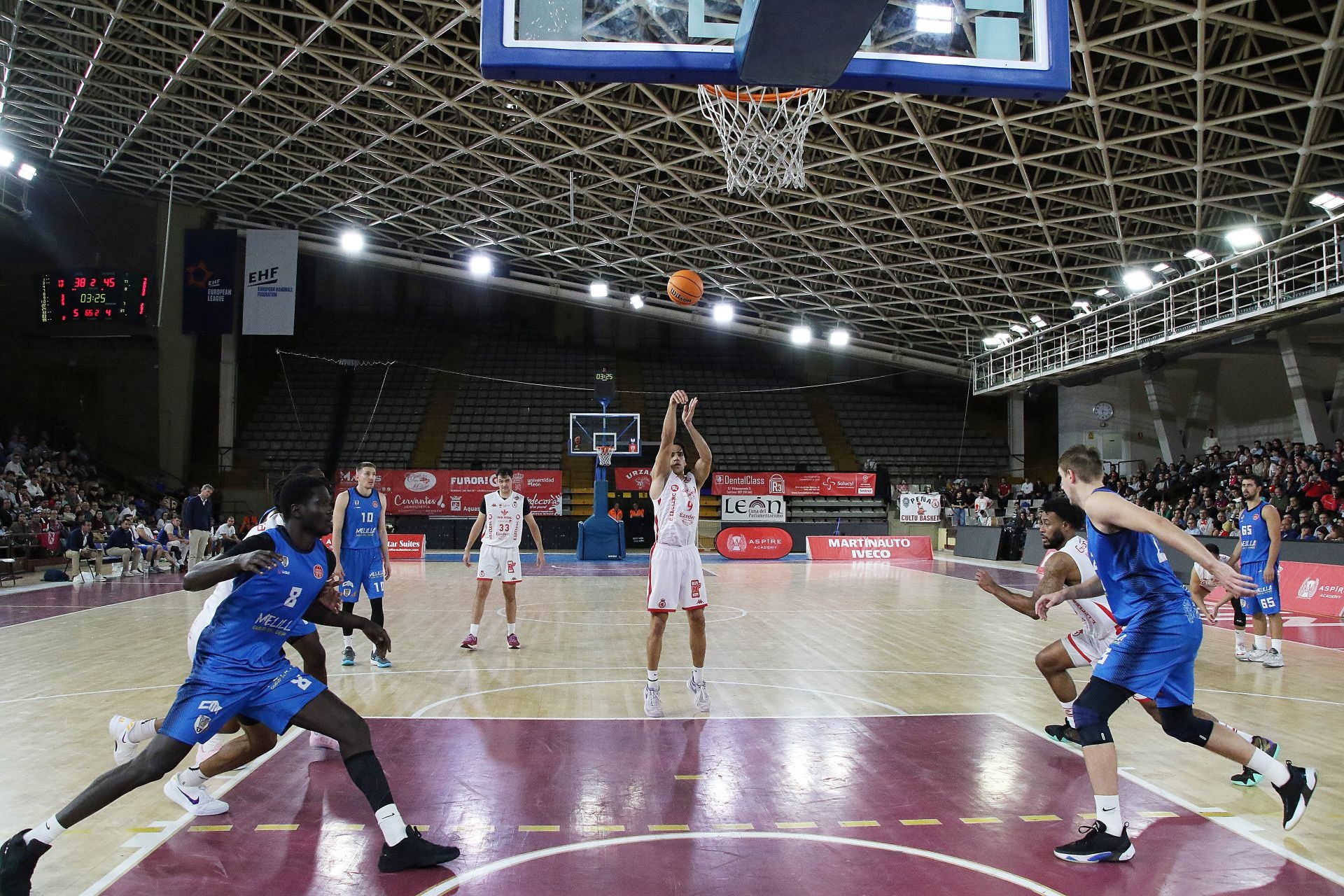 Las mejores imágenes del Cultural-Melilla de baloncesto