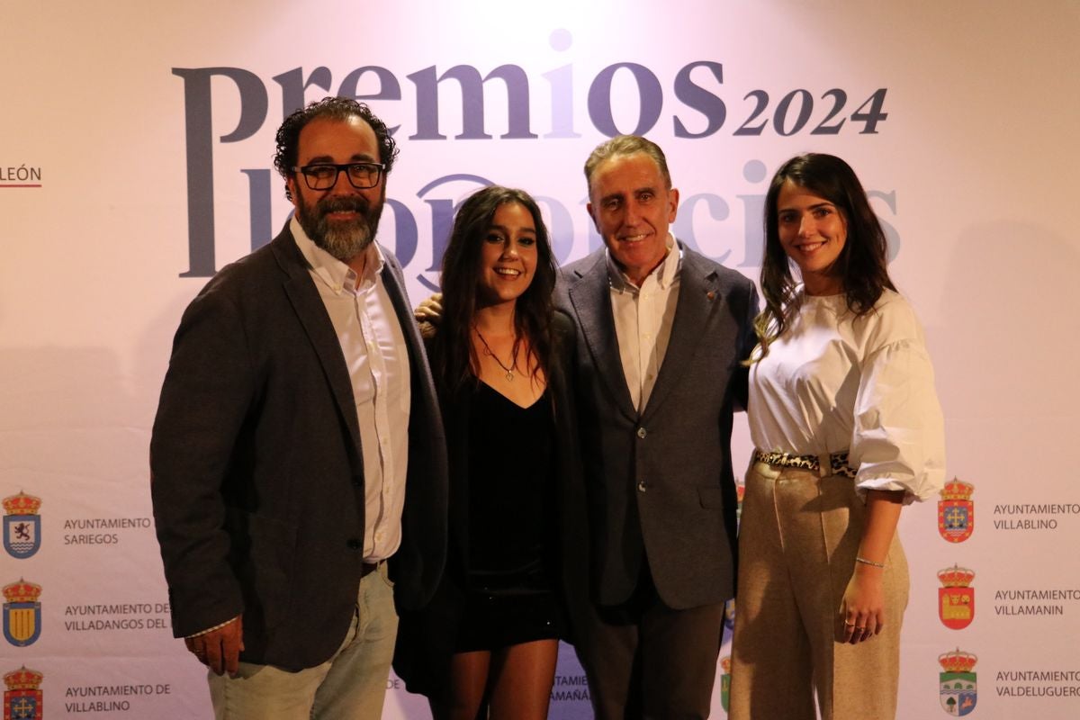 Nicolás González, Matilde López, Adolfo López y Laura García, de la Fundación RMD.