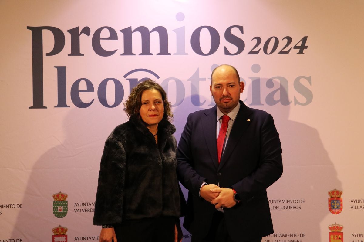 Nuria Lozano y Daniel Hernández, de Cruz Roja León.