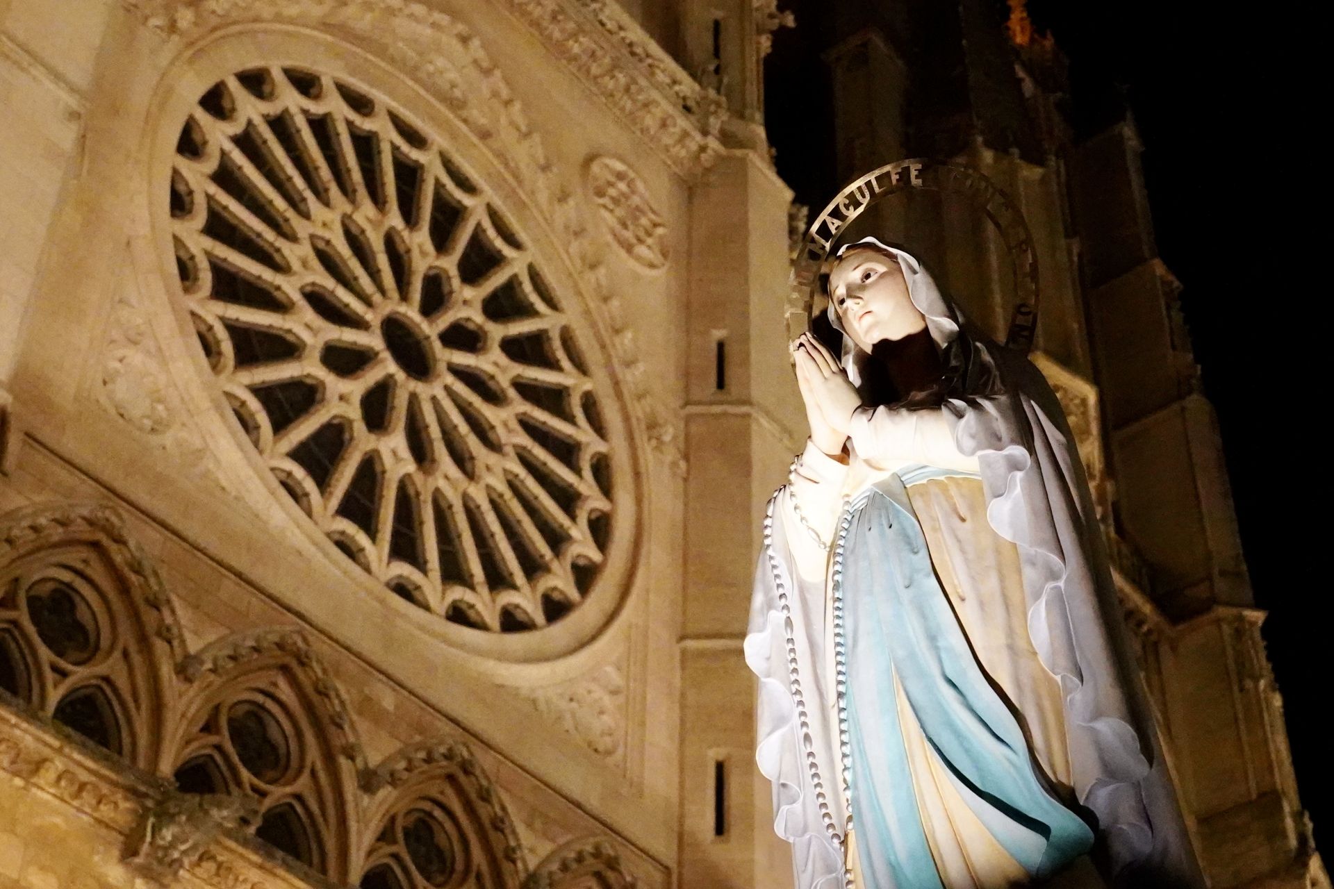 Procesión de las antorchas en León