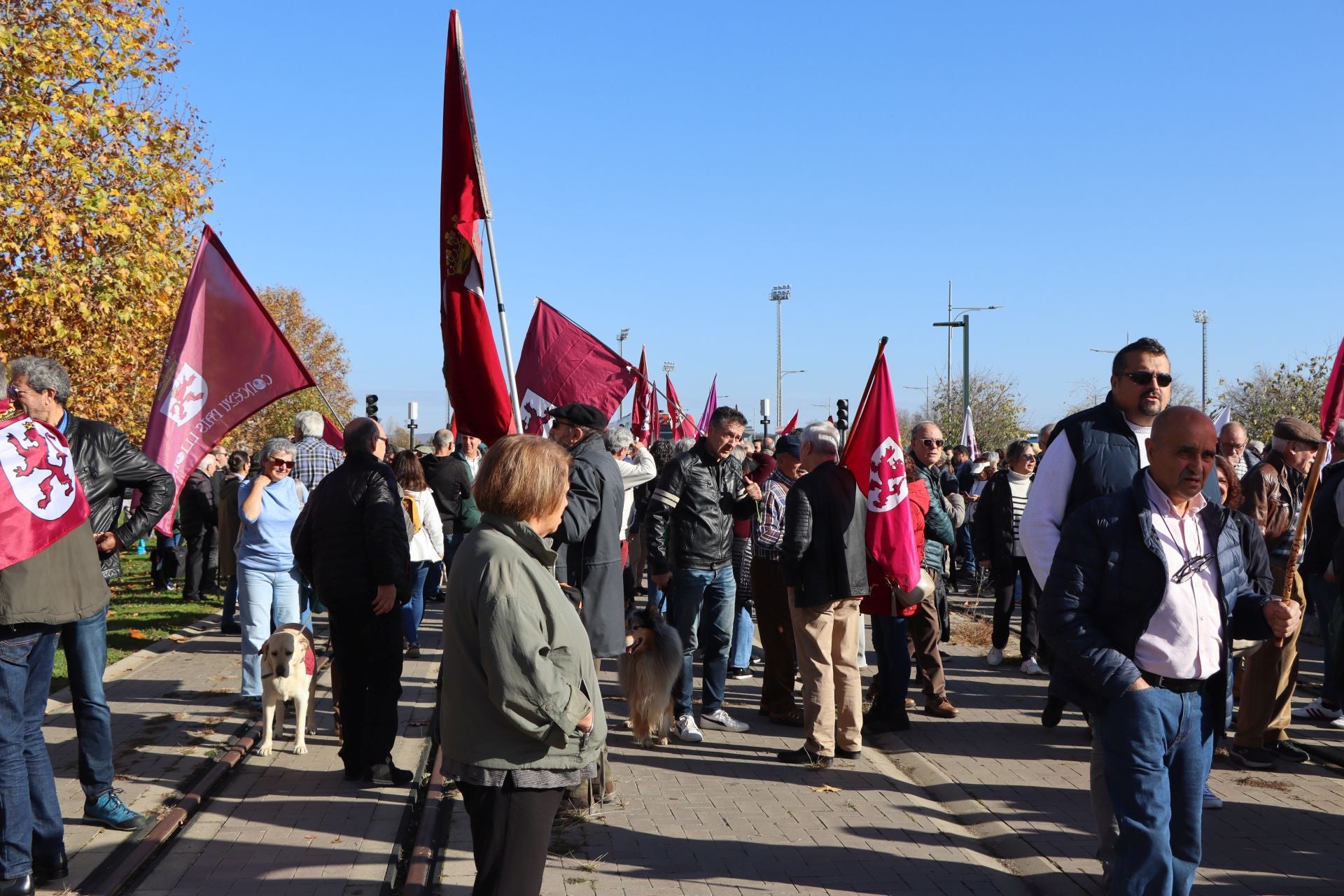 Manifestación por el futuro de Feve en León