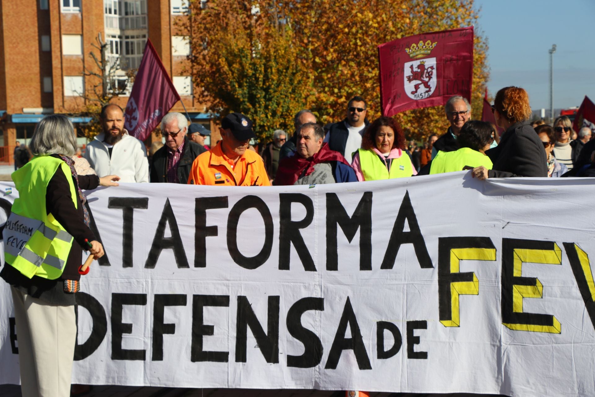 Manifestación por el futuro de Feve en León