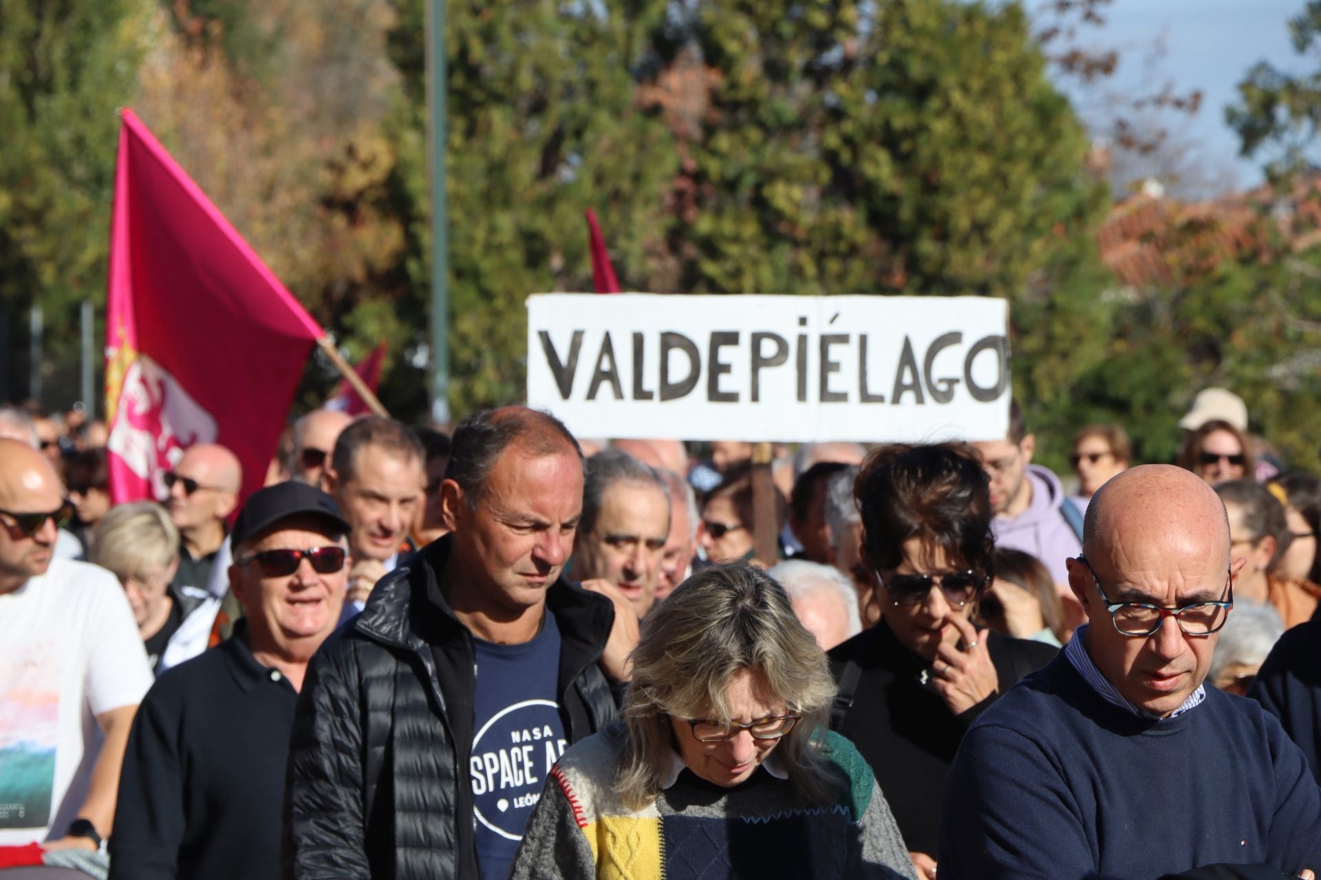 Manifestación por el futuro de Feve en León