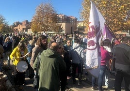 Más de 6.000 personas reclaman «soluciones» para Feve en León