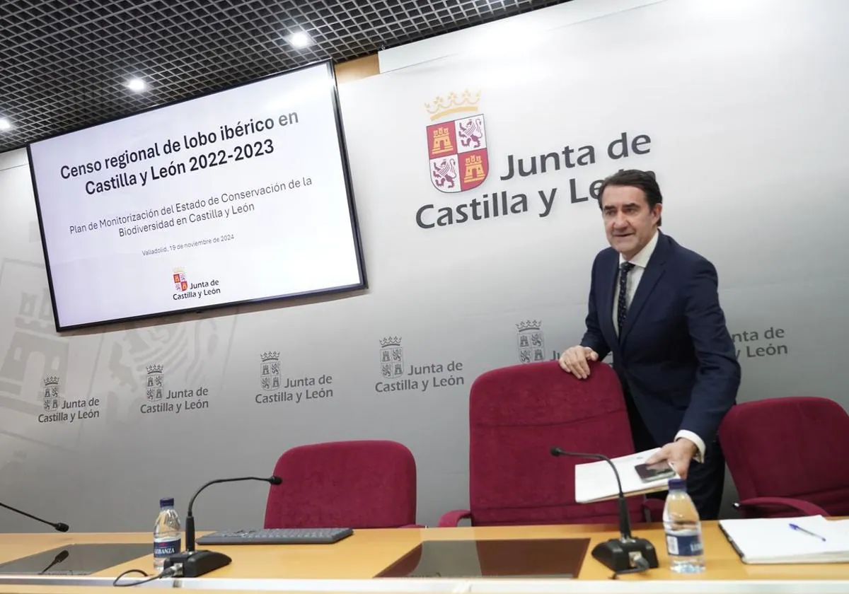 El consejero de Medio Ambiente, Juan Carlos Suárez-Quiñones, durante la presentación del estudio.