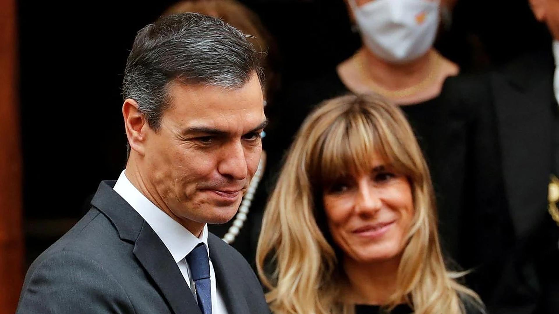 El juez rastrea las cuentas de la leonesa Begoña Gómez y reclama su