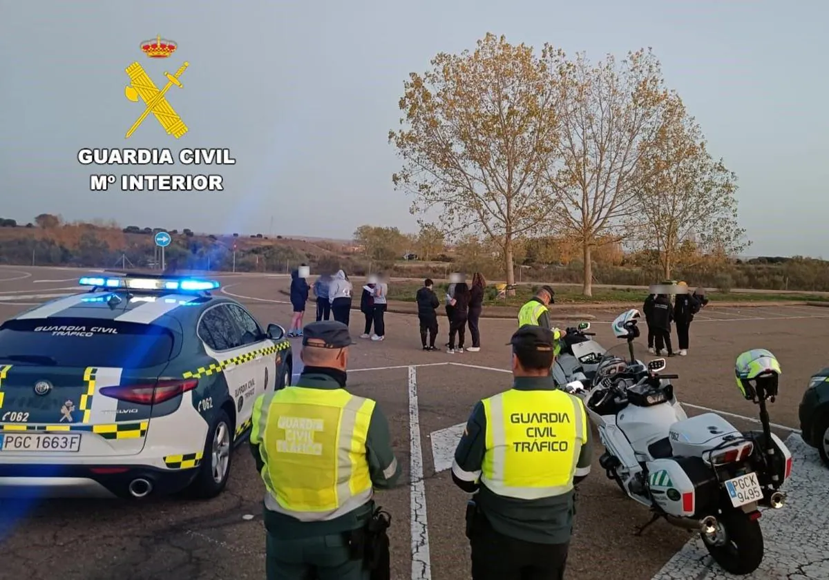 Dispositivo para atender a las jugadoras que viajaban en el autobús.