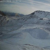 La borrasca Caetano cubre con una fina capa de nieve la montaña de León