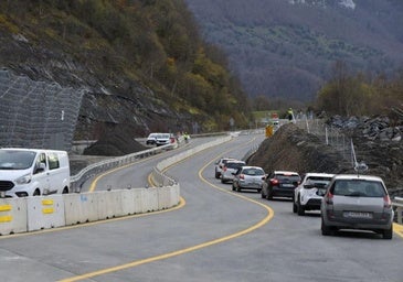 La autopista entre León y Asturias reabre a 40 kilómetros por hora