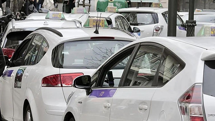Estas son las nuevas tarifas para el servicio de taxi interurbano para 2025