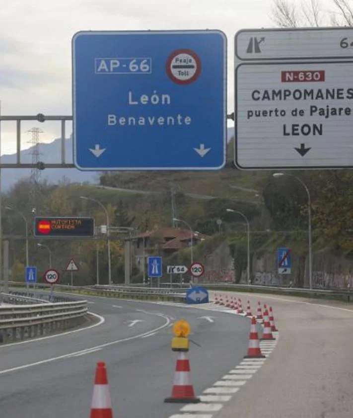 Imagen secundaria 2 - La autopista entre León y Asturias reabre a 40 kilómetros por hora